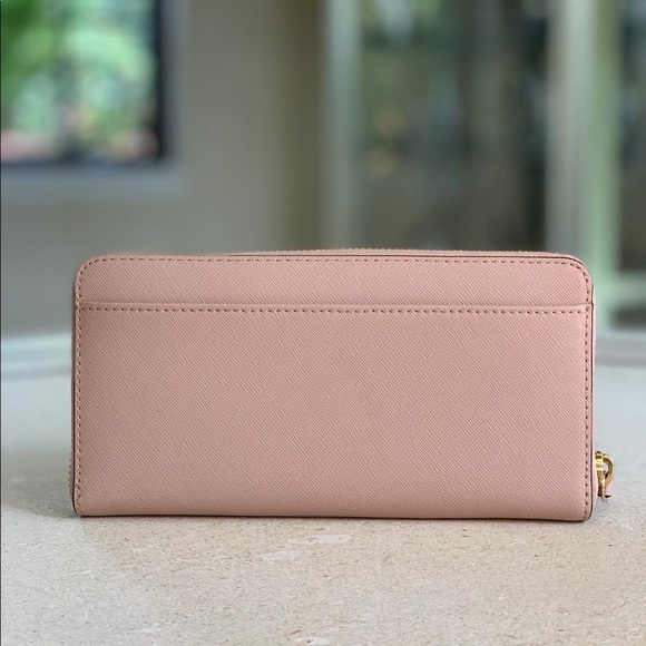 🔥FINAL SALE🔥 Kate Spade Wallet - Picture 2 of 4